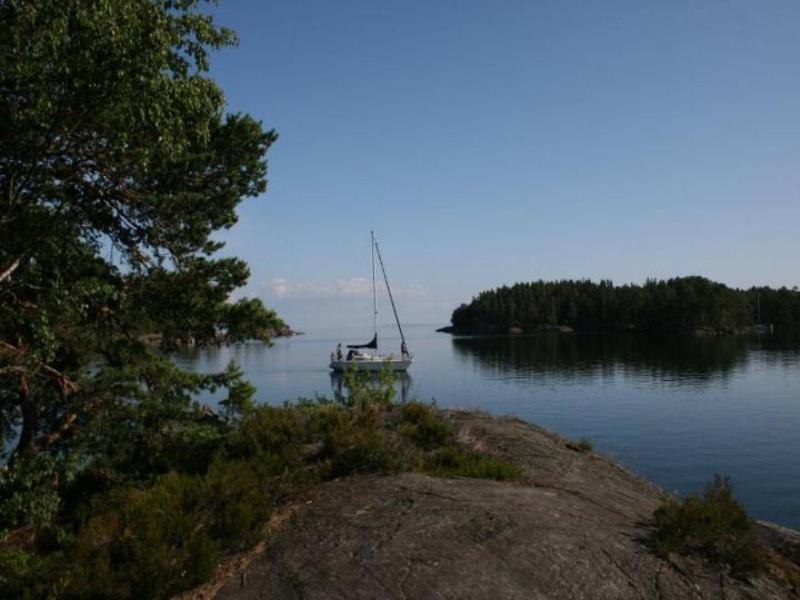 Tivedens Hostel-Vandrarhem Karlsborg Exterior photo